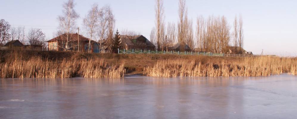 Центральный пруд села Тростянка.